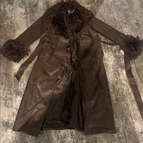 Reclaimed Vintage Brown Leather Trench Coat - Picture 5 of 7